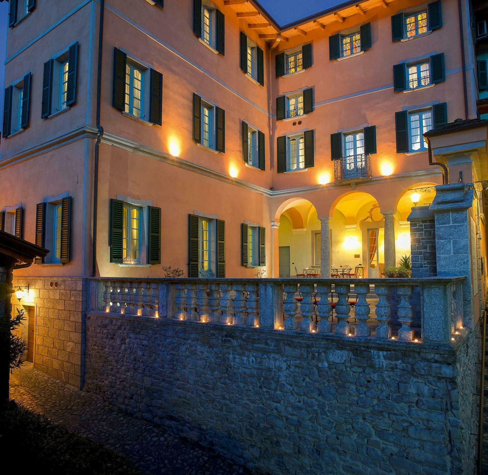 Aparthotel Palazzo Del Vicere Lezzeno Exterior foto
